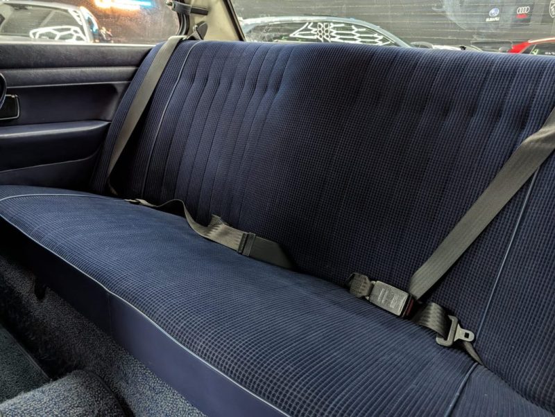 BMW 320 E21 6 CYLINDRES YOUNGTIMER