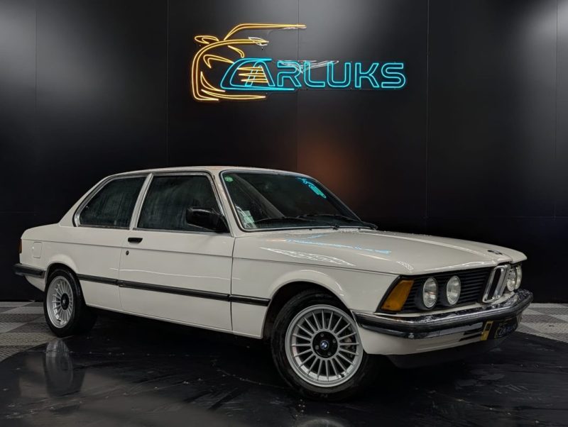BMW 320 E21 6 CYLINDRES YOUNGTIMER