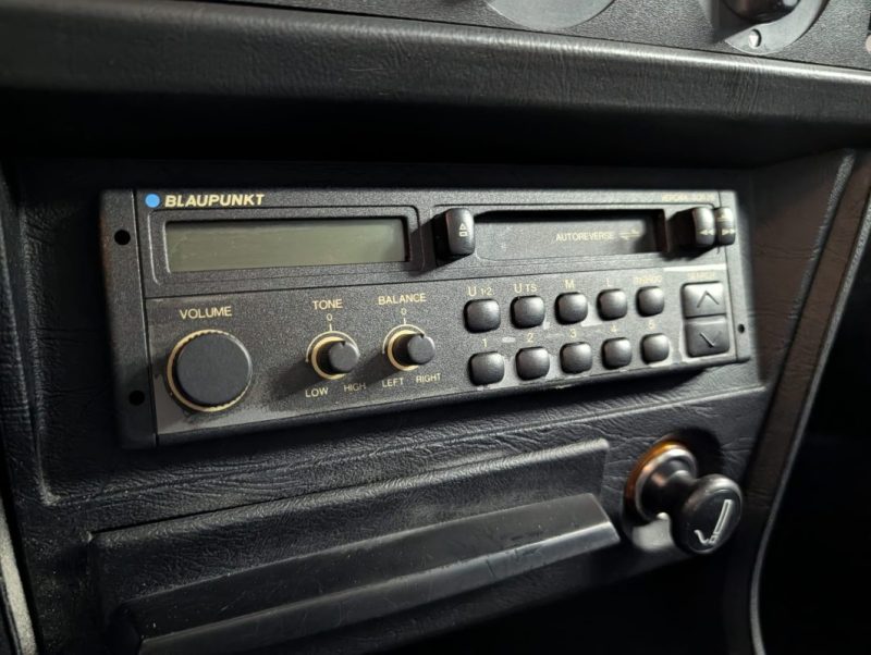 B.M.W 320 E21 6 CYLINDRES YOUNG TIMER 1979