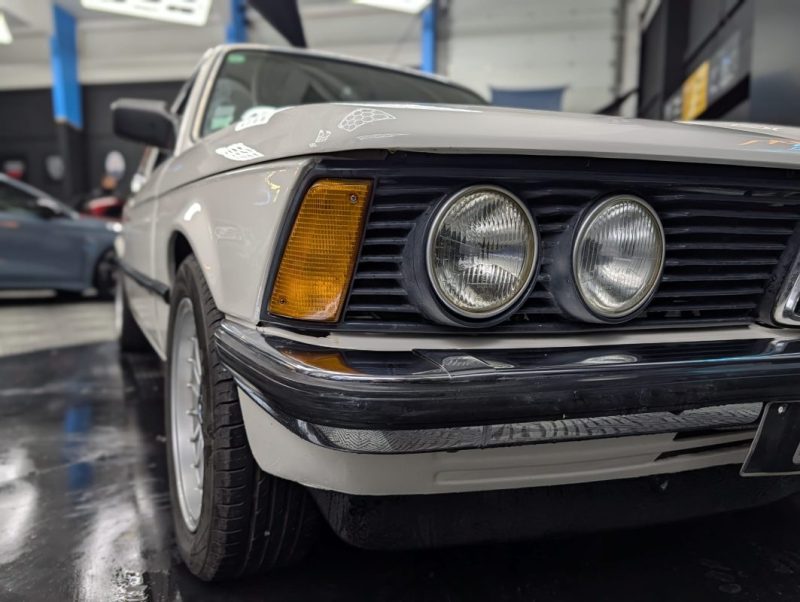 BMW 320 E21 6 CYLINDRES YOUNGTIMER