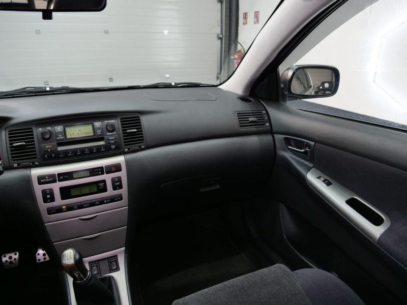 TOYOTA COROLLA LINEA SOL 2003