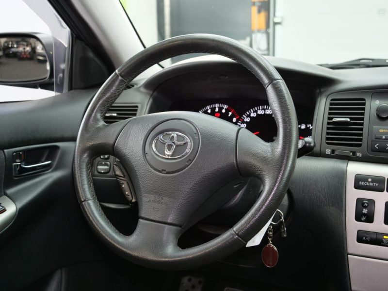 TOYOTA COROLLA LINEA SOL 2003