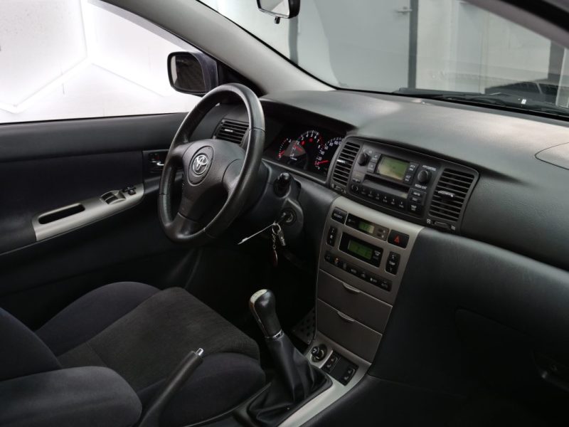 TOYOTA COROLLA LINEA SOL 2003