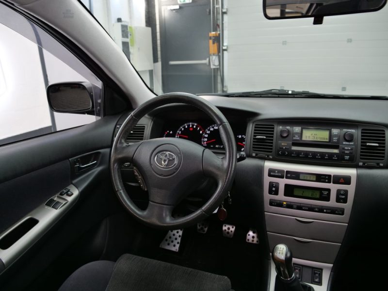 TOYOTA COROLLA LINEA SOL 2003