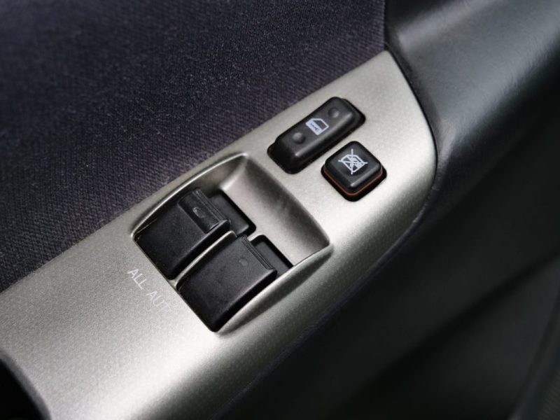 TOYOTA COROLLA LINEA SOL 2003