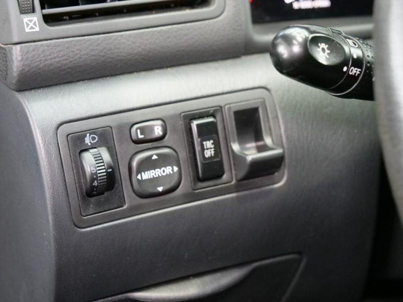 TOYOTA COROLLA LINEA SOL 2003