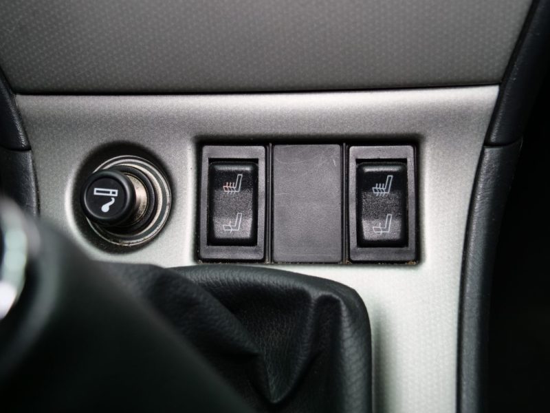 TOYOTA COROLLA LINEA SOL 2003