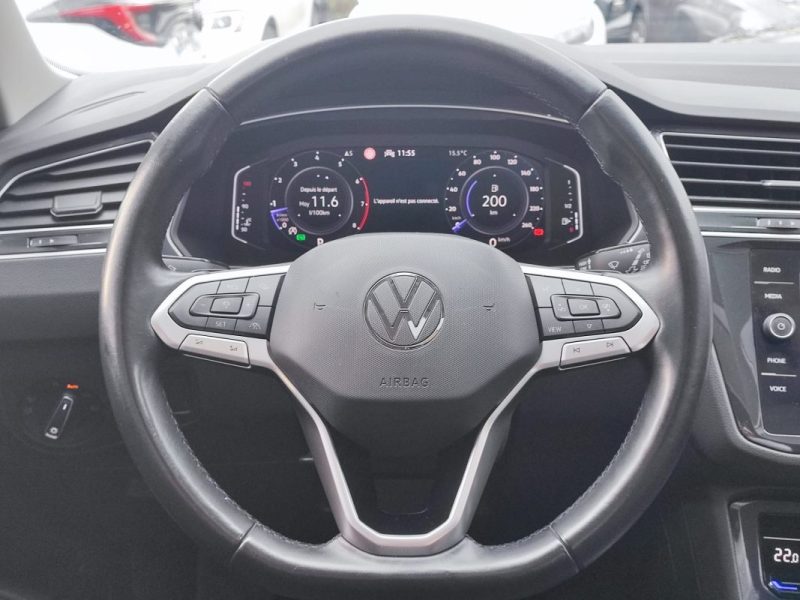 VOLKSWAGEN TIGUAN 2 1.5 TFSI 150CH ELEGANCE DSG7 / TOIT OUVRANT / HARMANN KARDON