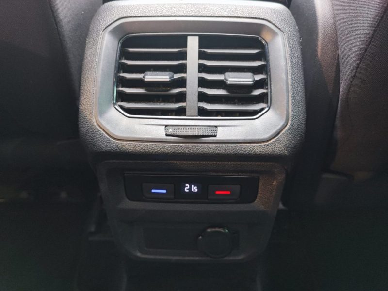 VOLKSWAGEN TIGUAN 2 1.5 TFSI 150CH ELEGANCE DSG7 / TOIT OUVRANT / HARMANN KARDON