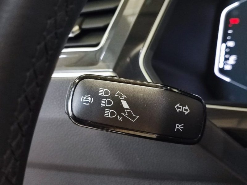 VOLKSWAGEN TIGUAN 2 1.5 TFSI 150CH ELEGANCE DSG7 / TOIT OUVRANT / HARMANN KARDON