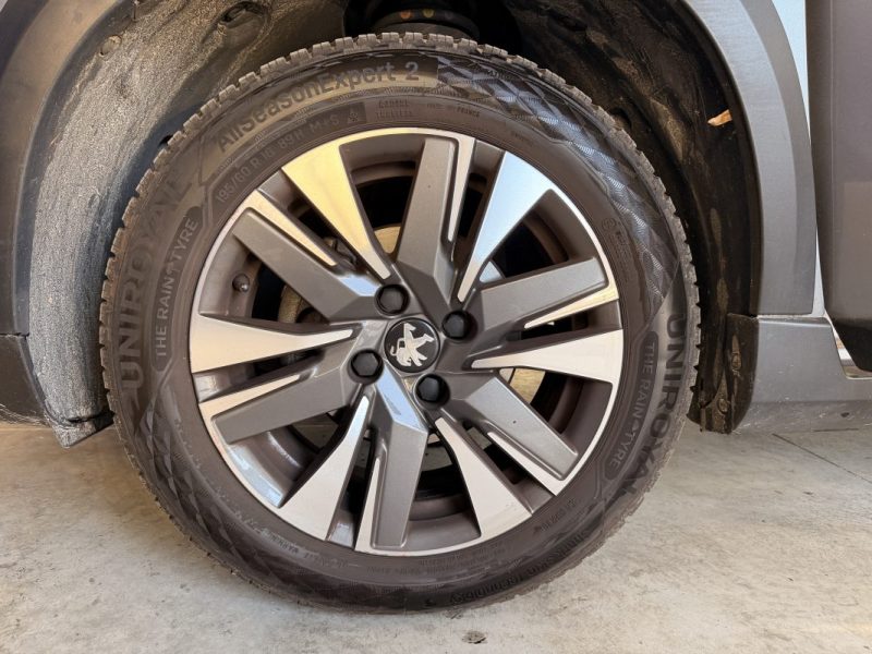 PEUGEOT 2008 / 1.5L Blue HDI I TURBO I 102ch I CarPlay / Phase 2 / 2019 