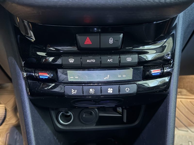 PEUGEOT 2008 I ALLURE I 1.5L Blue HDI I Turbo I 102ch I Phase 2 I 2019 I 65 000 km I CarPlay I 