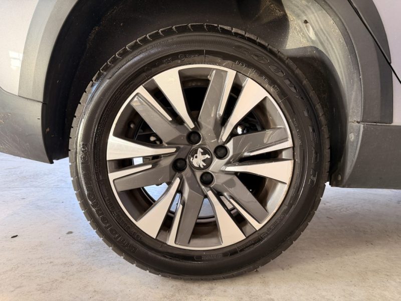 PEUGEOT 2008 / 1.5L Blue HDI I TURBO I 102ch I CarPlay / Phase 2 / 2019 