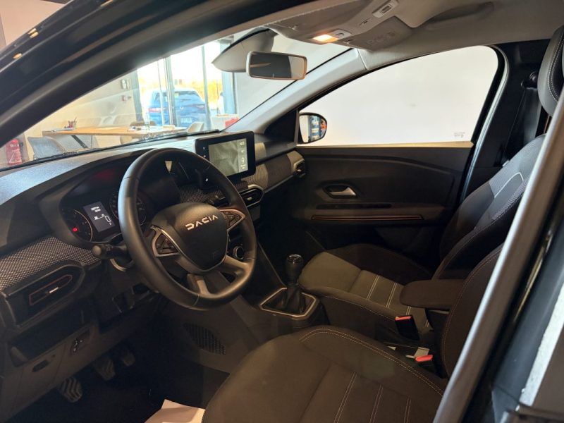DACIA SANDERO TCE 110 CH STEPWAY EXPRESSION + MAINS LIBRES-ANGLES MORTS-CLIM AUTO-CAMERA RECUL 
