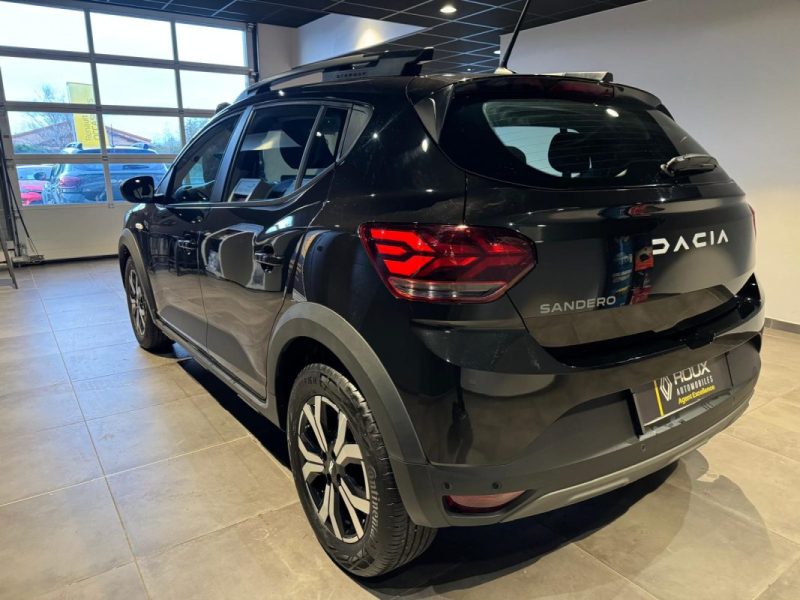 DACIA SANDERO TCE 110 CH STEPWAY EXPRESSION + MAINS LIBRES-ANGLES MORTS-CLIM AUTO-CAMERA RECUL 