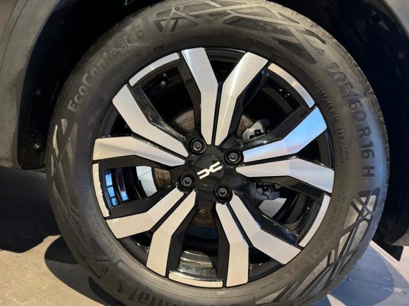 DACIA SANDERO TCE 110 CH STEPWAY EXPRESSION + MAINS LIBRES-ANGLES MORTS-CLIM AUTO-CAMERA RECUL 