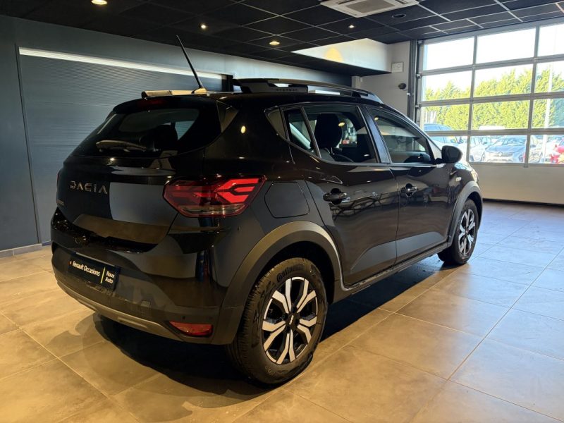 DACIA SANDERO TCE 110 CH STEPWAY EXPRESSION + MAINS LIBRES-ANGLES MORTS-CLIM AUTO-CAMERA RECUL 