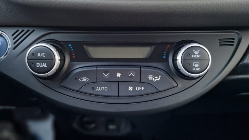 TOYOTA YARIS 100 CV HYB FRANCE BUSINESS 2020