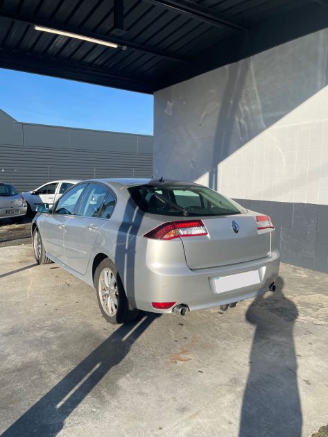 RENAULT LAGUNA 2.0 DCI 150 Initiale Paris 