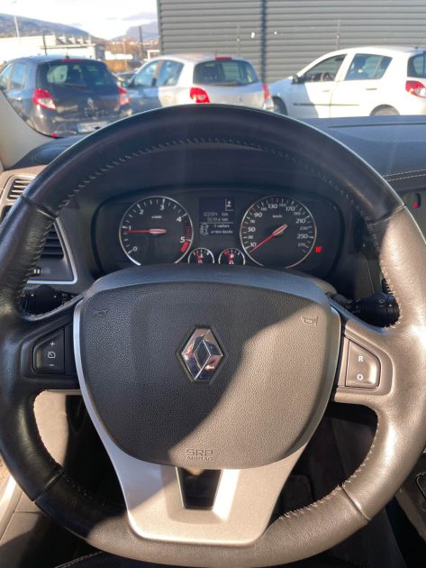RENAULT LAGUNA 2.0 DCI 150 Initiale Paris 