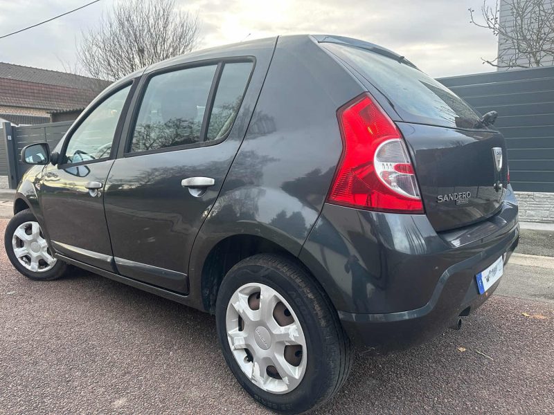 DACIA SANDERO 1.5 DCI 2009
