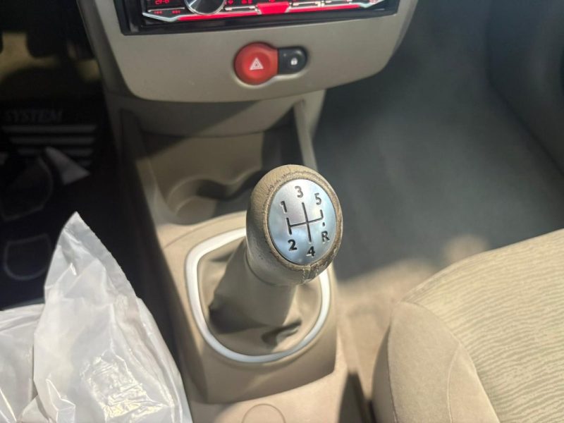 RENAULT CLIO III 1.2 100Ch Expression - Reprise possible - Garantie 6 mois 