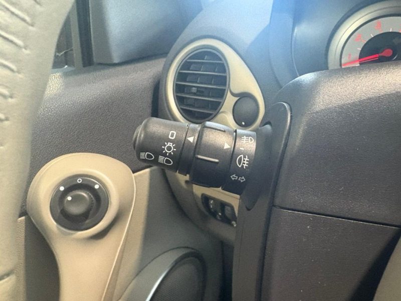 RENAULT CLIO III 1.2 100Ch Expression - Reprise possible - Garantie 6 mois 