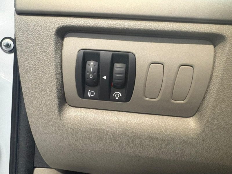 RENAULT CLIO III 1.2 100Ch Expression - Reprise possible - Garantie 6 mois 