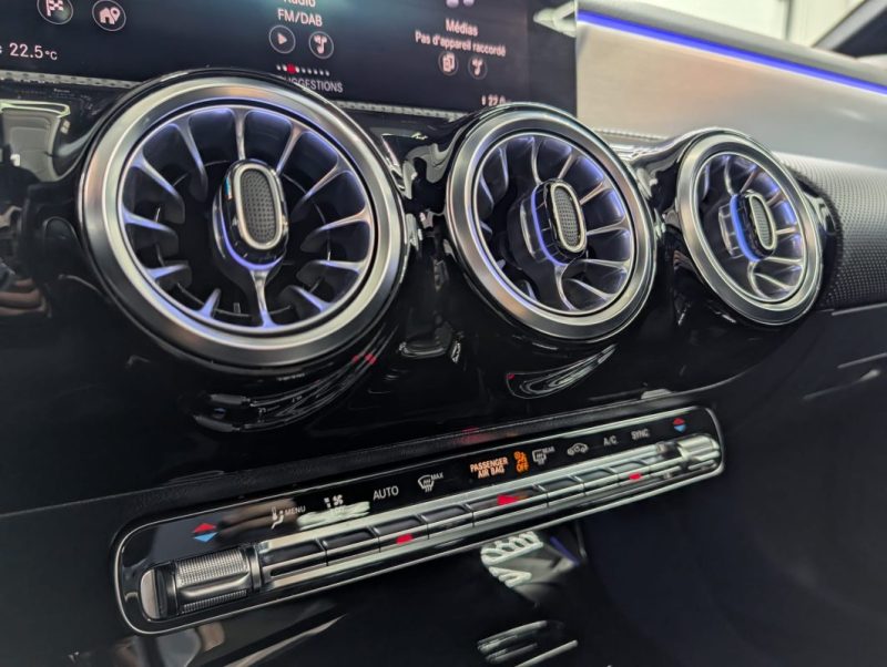 MERCEDES CLASSE CLA 200 163cv AMG LINE 7G-DCT