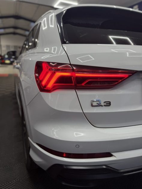 Audi Q3 35 TFSI 150ch Mild Hybrid S-Tronic 7 | 93 000 KM | 2020 | Toit ouvrant | intérieur cuir