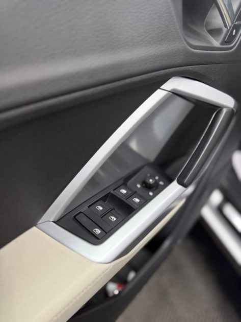 Audi Q3 35 TFSI 150ch Mild Hybrid S-Tronic 7 | 93 000 KM | 2020 | Toit ouvrant | intérieur cuir