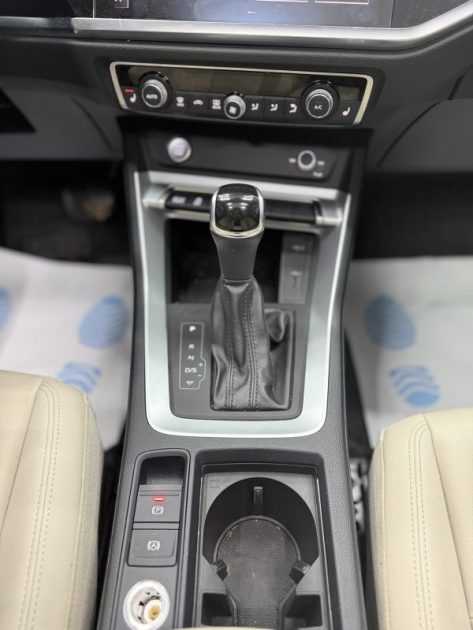 Audi Q3 35 TFSI 150ch Mild Hybrid S-Tronic 7 | 93 000 KM | 2020 | Toit ouvrant | intérieur cuir