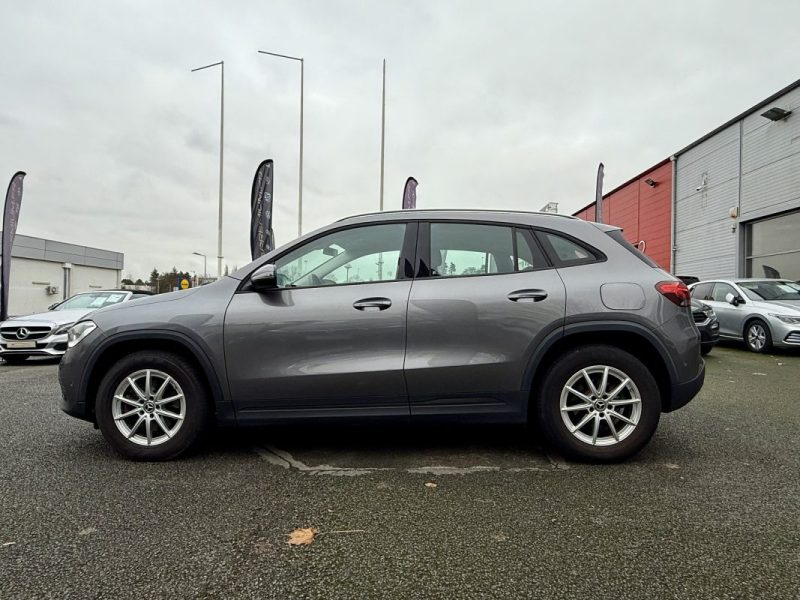 MERCEDES GLA 200D BUSINESS LINE 2021