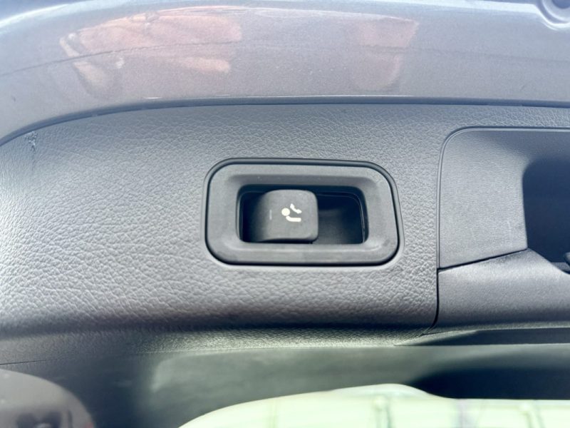 MERCEDES GLA 200D BUSINESS LINE 2021