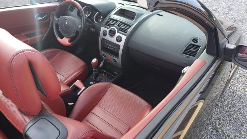 Renault Mégane Cabriolet KARMAN 2.0 136ch CUIR Garantie 3mois