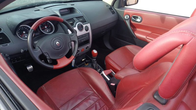 Renault Mégane Cabriolet KARMAN 2.0 136ch CUIR Garantie 3mois