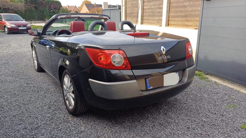 Renault Mégane Cabriolet KARMAN 2.0 136ch CUIR Garantie 3mois