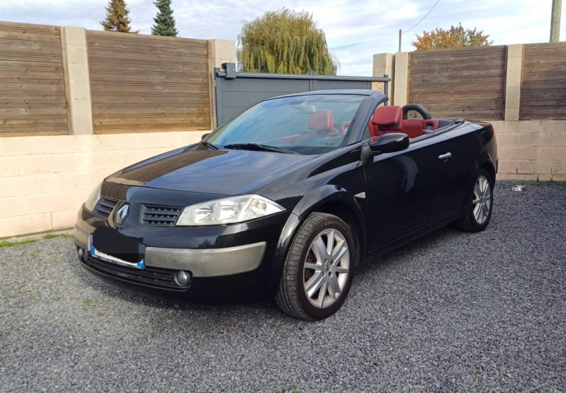 Renault Mégane Cabriolet KARMAN 2.0 136ch CUIR Garantie 3mois
