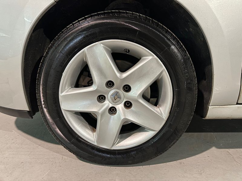 RENAULT SCENIC III 1.5 DCI 110 ENERGY BUSINESS 7PL ECO2 