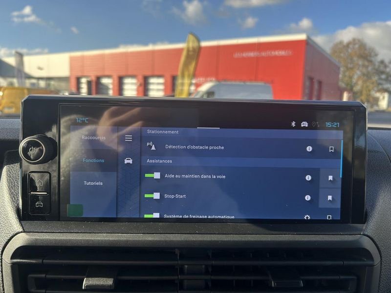 Citroën Jumpy M CabAppro 2.2 D 180 EAT8 5pl PackPremiumConnect JA17 Pack Look Camera