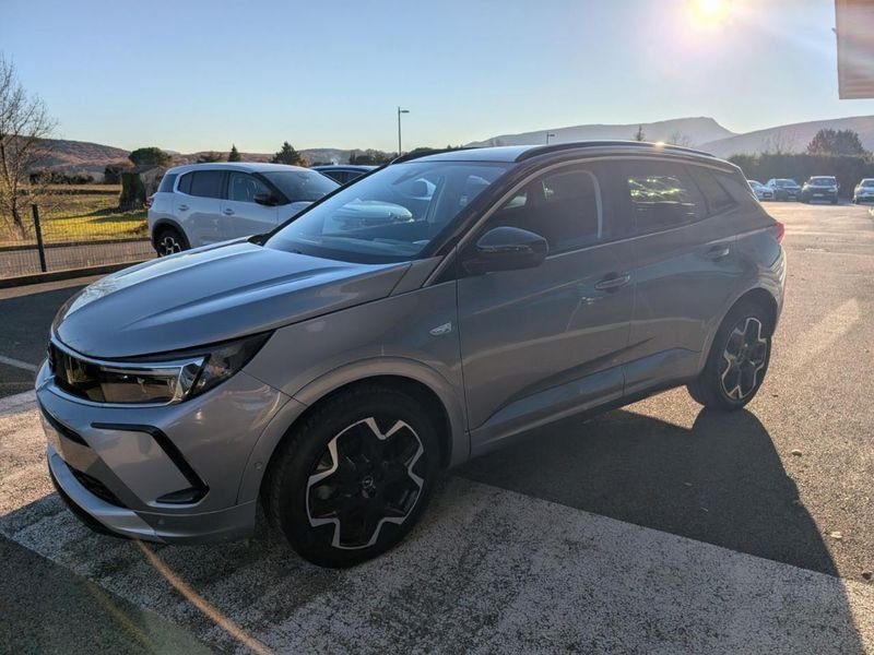 Opel grandland X 1.5 CDTI - 130 BVA 8 Ultimate