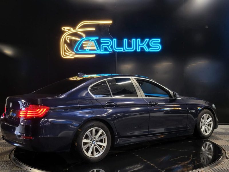 BMW SERIE 5 530D 3.0 258 ch LUXURY 258CV BVA / SIEGES CUIR ELECTRIQUE + APPLE CARPLAY / 