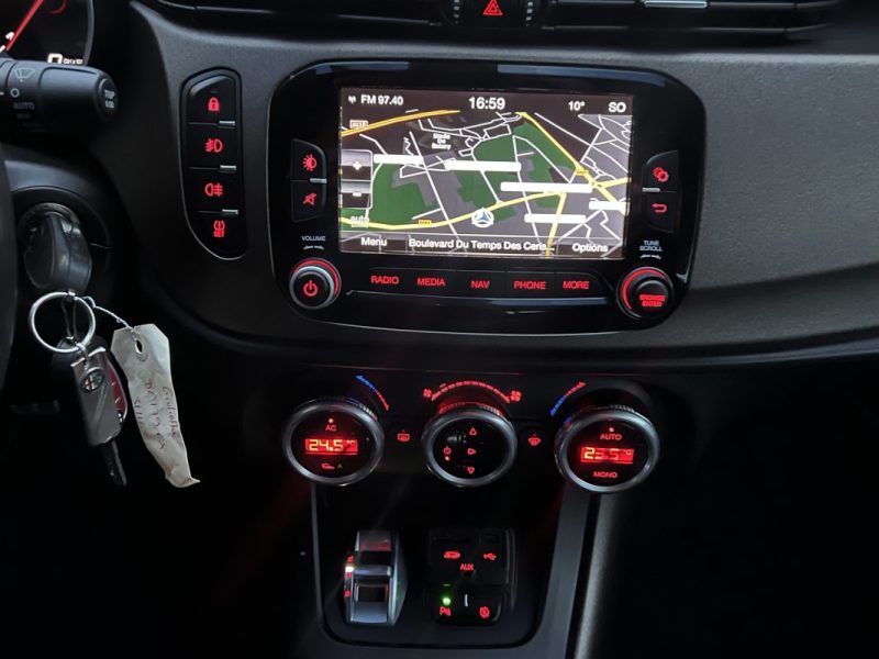 ALFA ROMEO GIULIETTA 3 III PHASE 2 EXCLUSIVE 1.6 JTDM 105 Cv 1ERE MAIN / 51 100 Kms - GARANTIE 1 AN