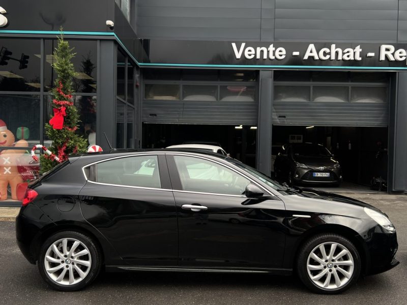 ALFA ROMEO GIULIETTA 3 III PHASE 2 EXCLUSIVE 1.6 JTDM 105 Cv 1ERE MAIN / 51 100 Kms - GARANTIE 1 AN