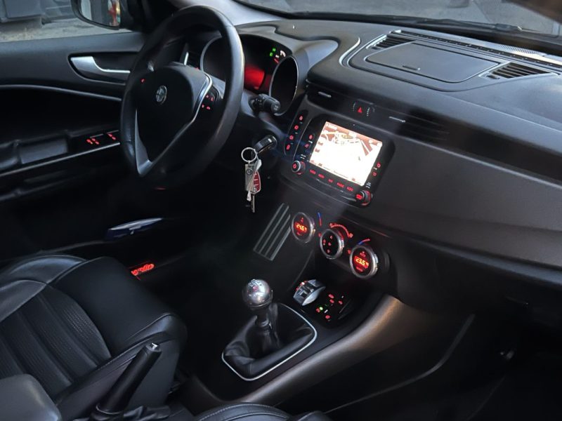 ALFA ROMEO GIULIETTA 3 III PHASE 2 EXCLUSIVE 1.6 JTDM 105 Cv 1ERE MAIN / 51 100 Kms - GARANTIE 1 AN