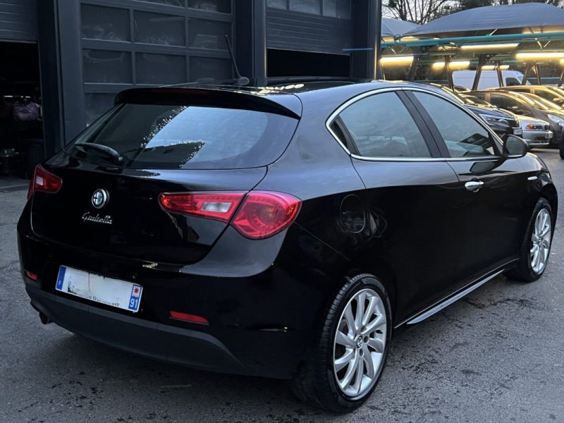 ALFA ROMEO GIULIETTA 3 III PHASE 2 EXCLUSIVE 1.6 JTDM 105 Cv 1ERE MAIN / 51 100 Kms - GARANTIE 1 AN