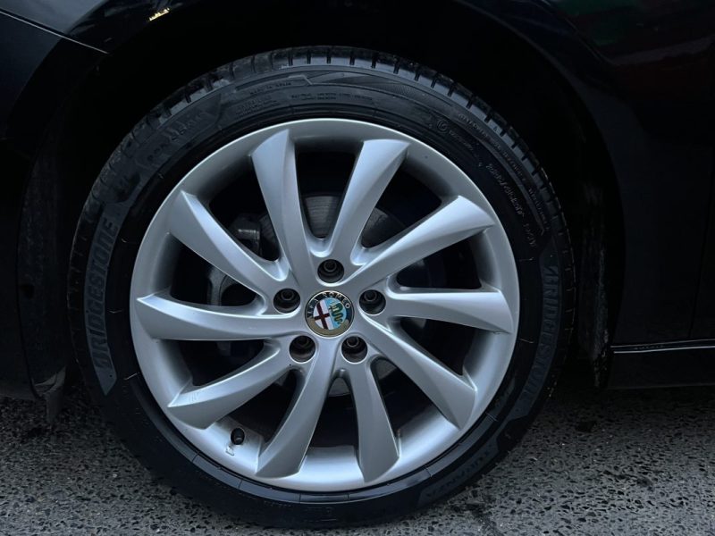 ALFA ROMEO GIULIETTA 3 III PHASE 2 EXCLUSIVE 1.6 JTDM 105 Cv 1ERE MAIN / 51 100 Kms - GARANTIE 1 AN