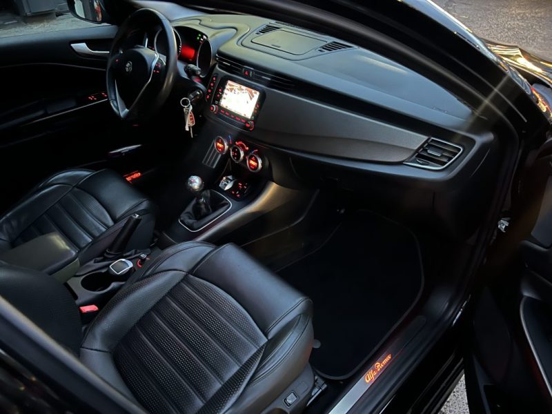 ALFA ROMEO GIULIETTA 3 III PHASE 2 EXCLUSIVE 1.6 JTDM 105 Cv 1ERE MAIN / 51 100 Kms - GARANTIE 1 AN