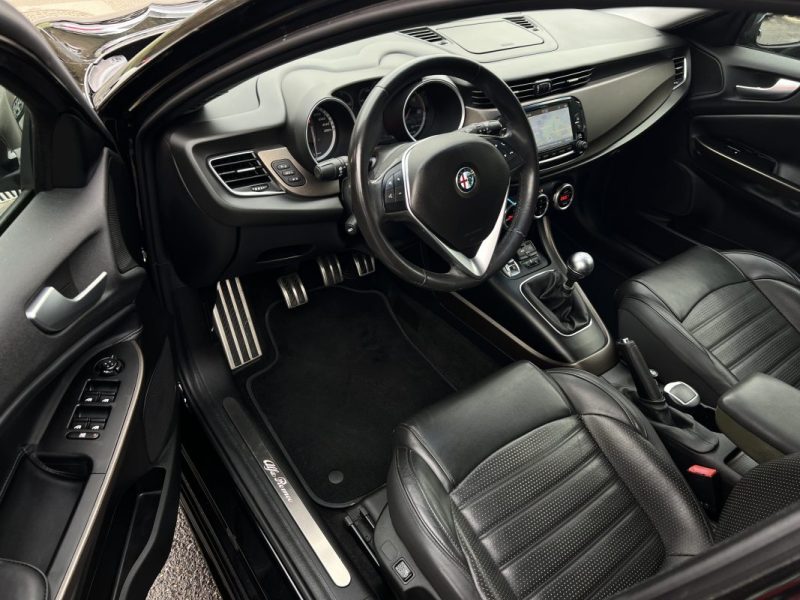 ALFA ROMEO GIULIETTA 3 III PHASE 2 EXCLUSIVE 1.6 JTDM 105 Cv 1ERE MAIN / 51 100 Kms - GARANTIE 1 AN