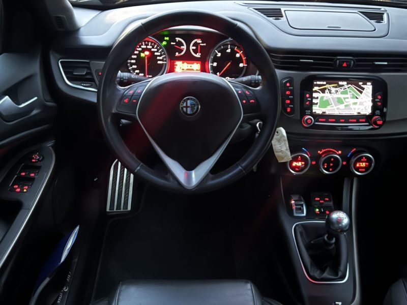 ALFA ROMEO GIULIETTA 3 III PHASE 2 EXCLUSIVE 1.6 JTDM 105 Cv 1ERE MAIN / 51 100 Kms - GARANTIE 1 AN